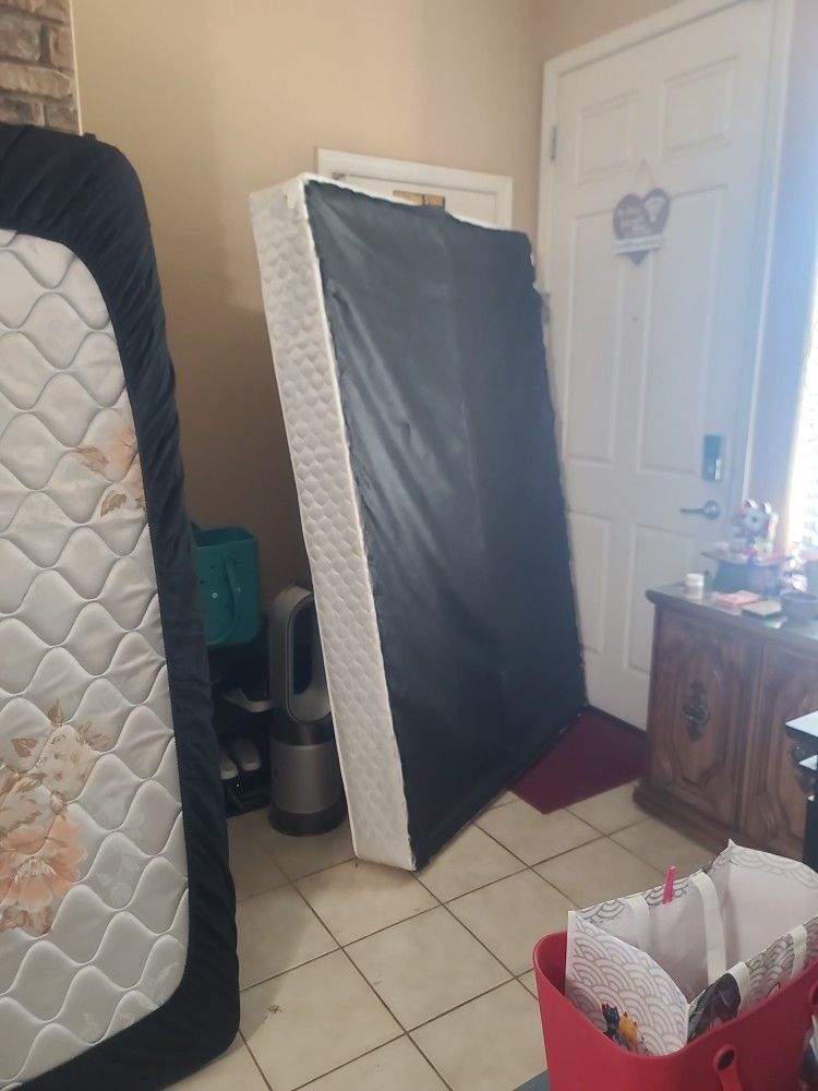 FREE Full Box Spring