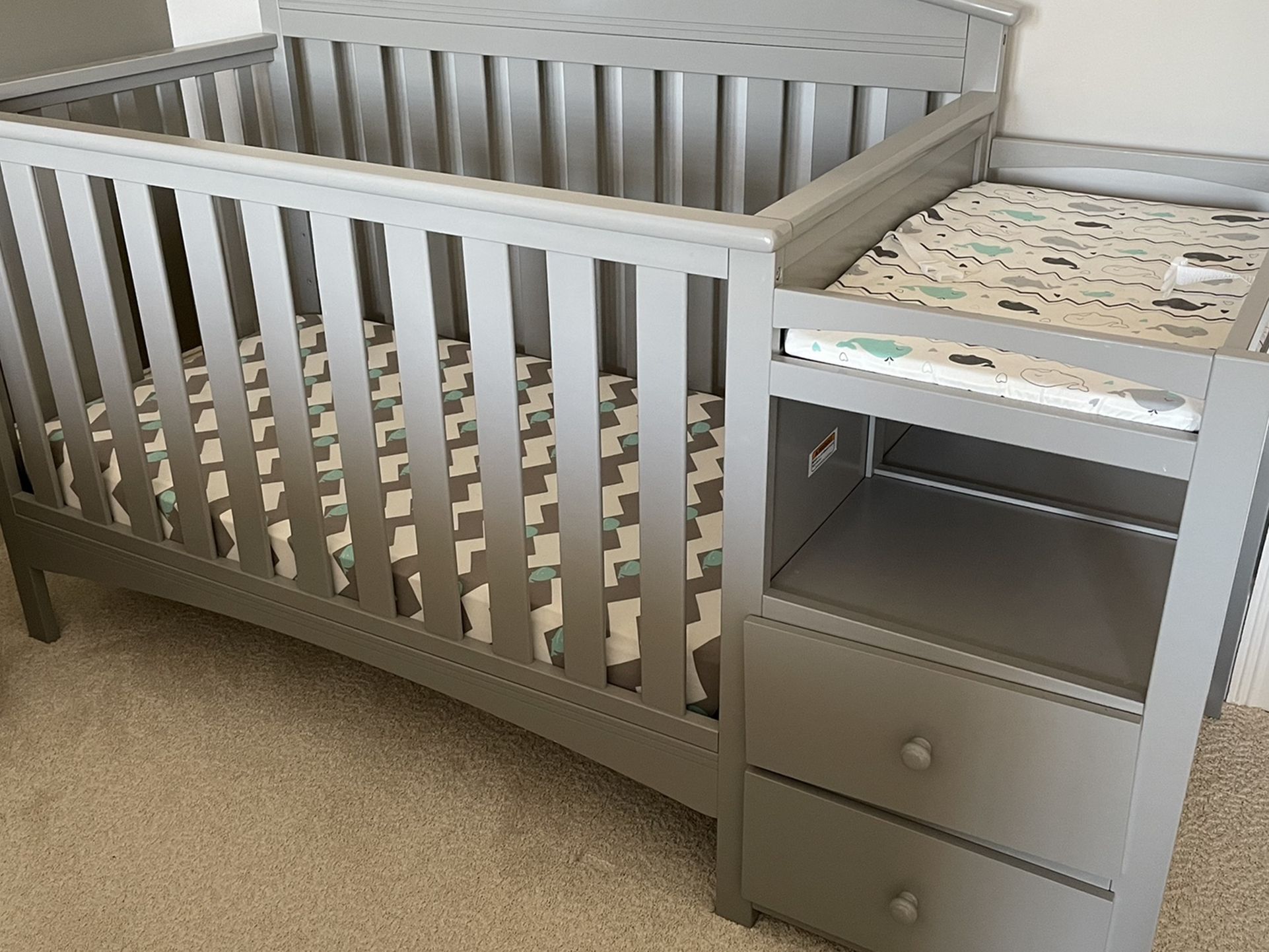 Delta 4-in-1 Crib And Changing Station With Serta Mattress
