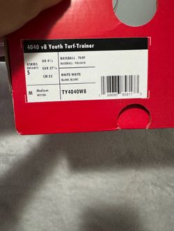 New balance v8 baseball turfs