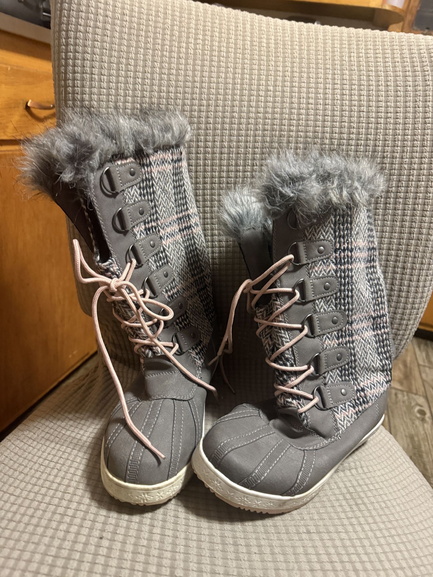 snow boots
