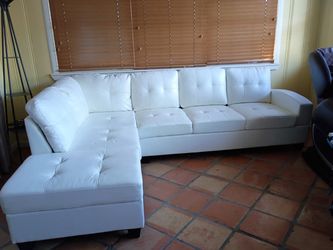 Sectional couch