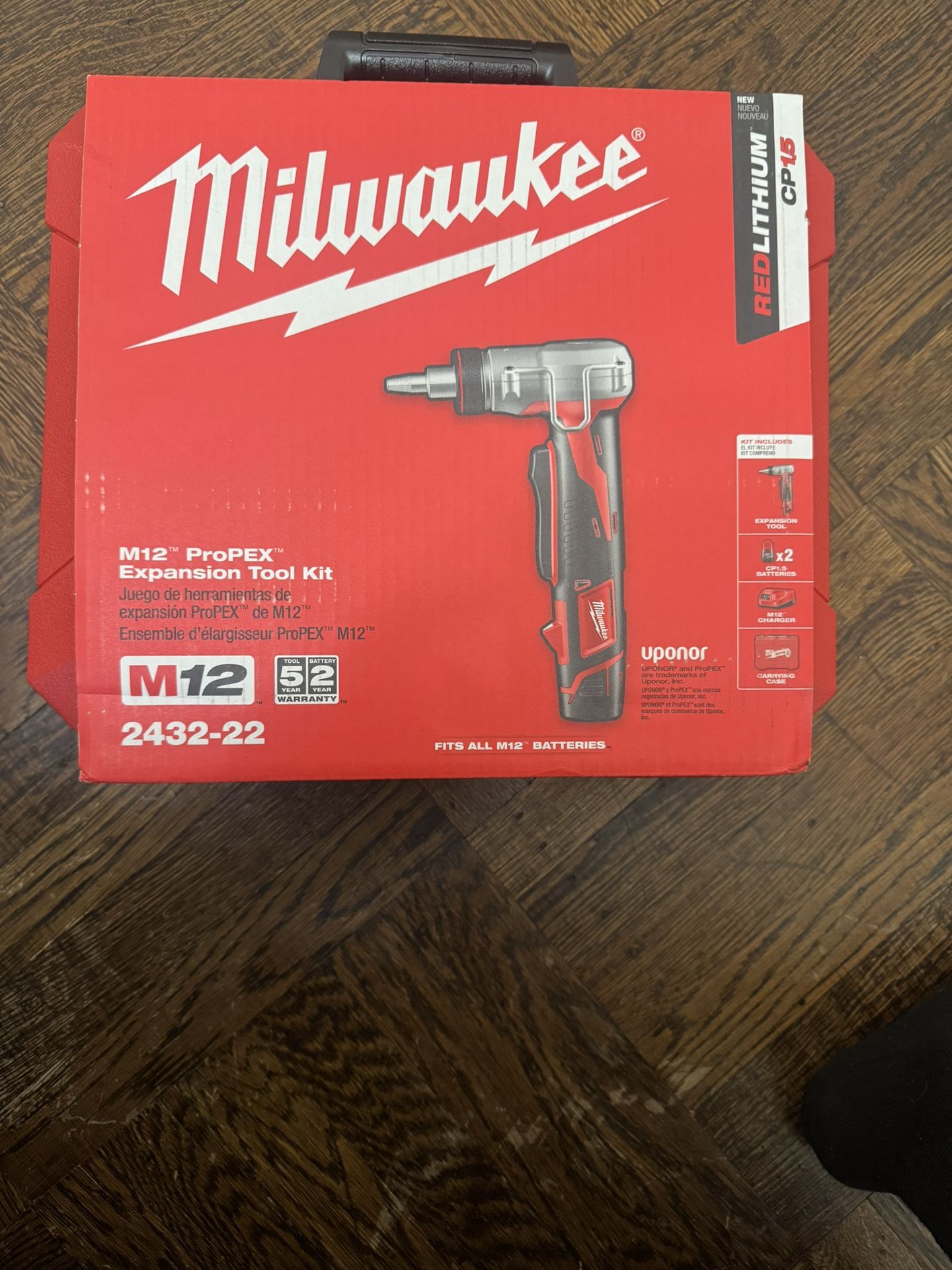 Milwaukee M12 12-Volt Lithium-Ion Cordless ProPEX Expansion Tool Kit with (2) 1.5Ah Batteries, (3) Expansion Heads and Hard Case 769