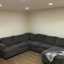 Sectional Couch From Living Spaces 