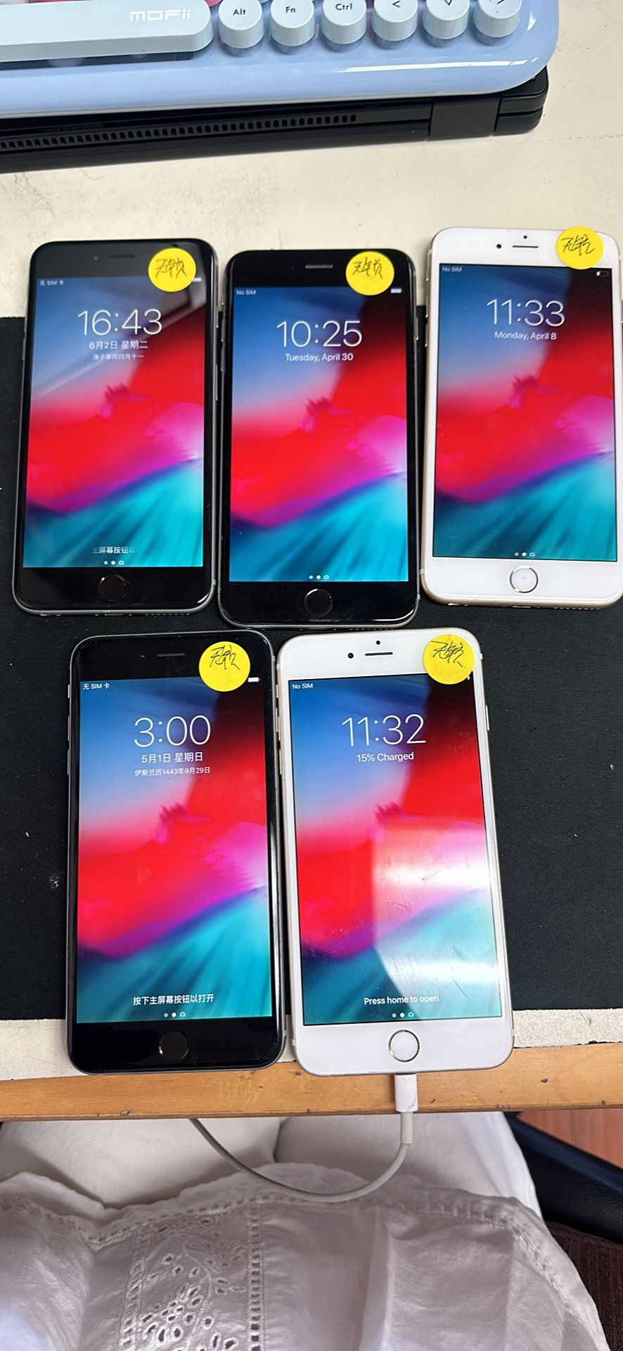 iPhone 6 plus unlocked  A bundle of 5 is sold at a low price.