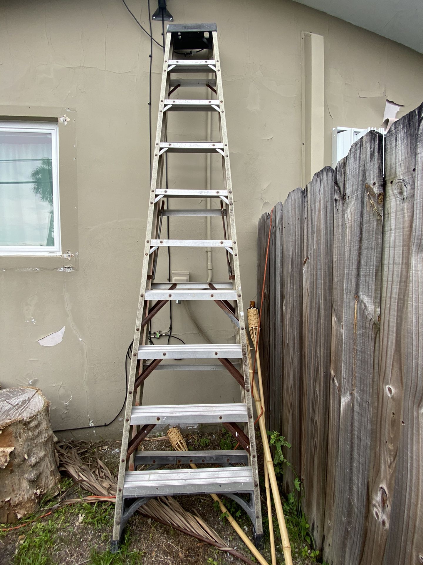 10 foot ladder