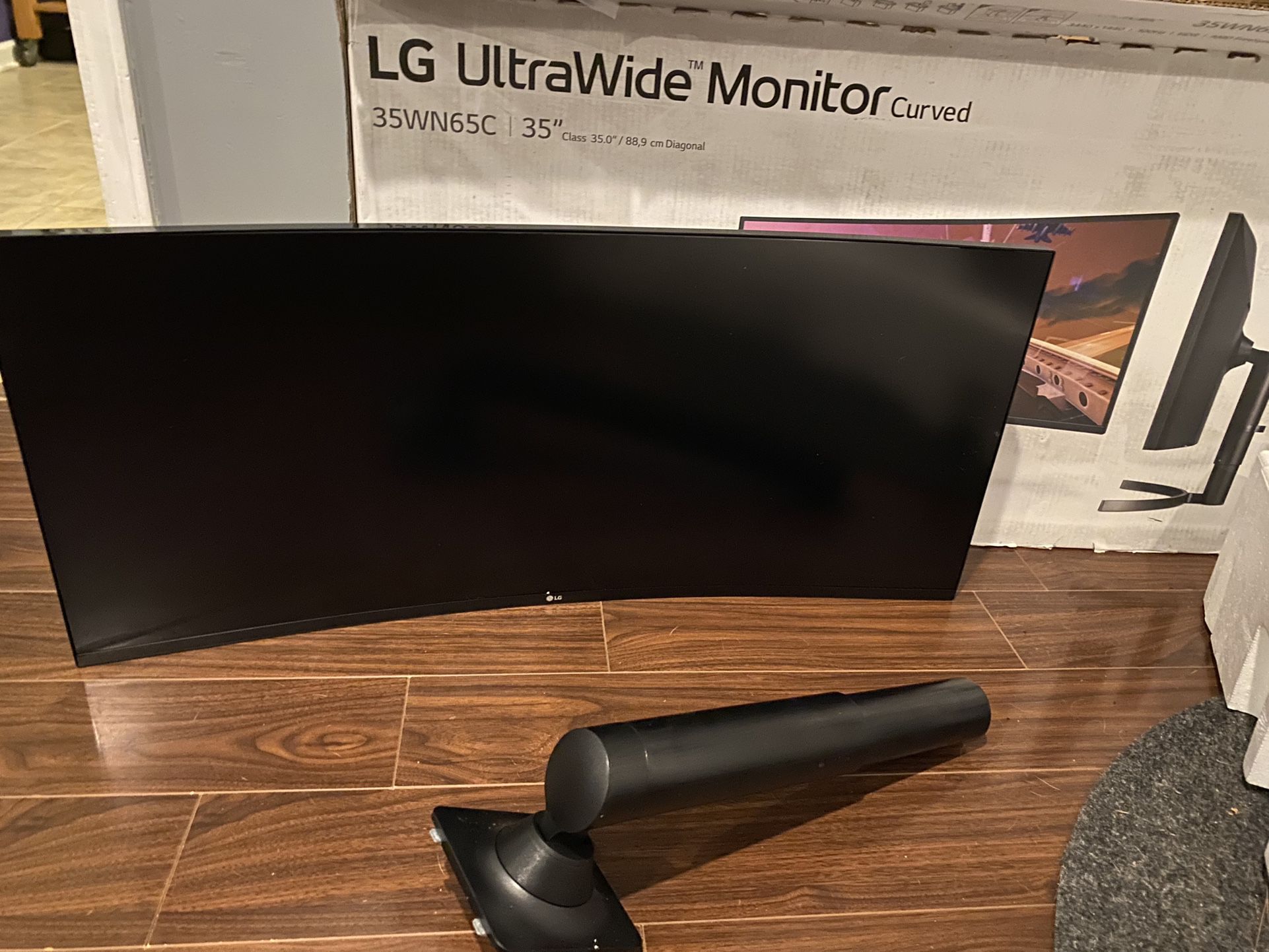 Curved Gaming Monitor For PC. BRAND NEW! 35 Inch 