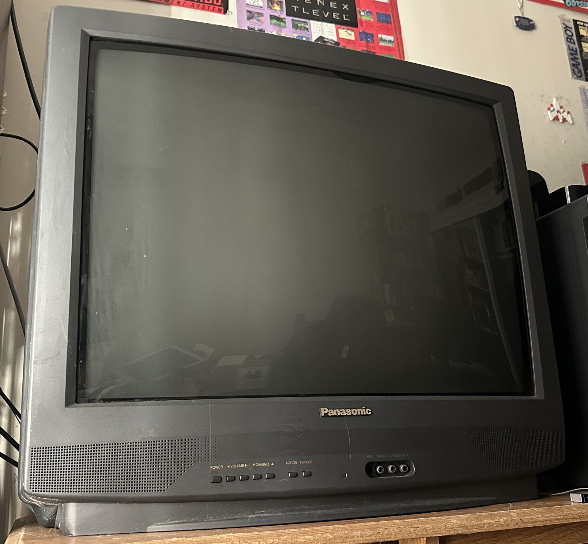 Panasonic CT-27D11E 27” CRT TV Component Video S-Video