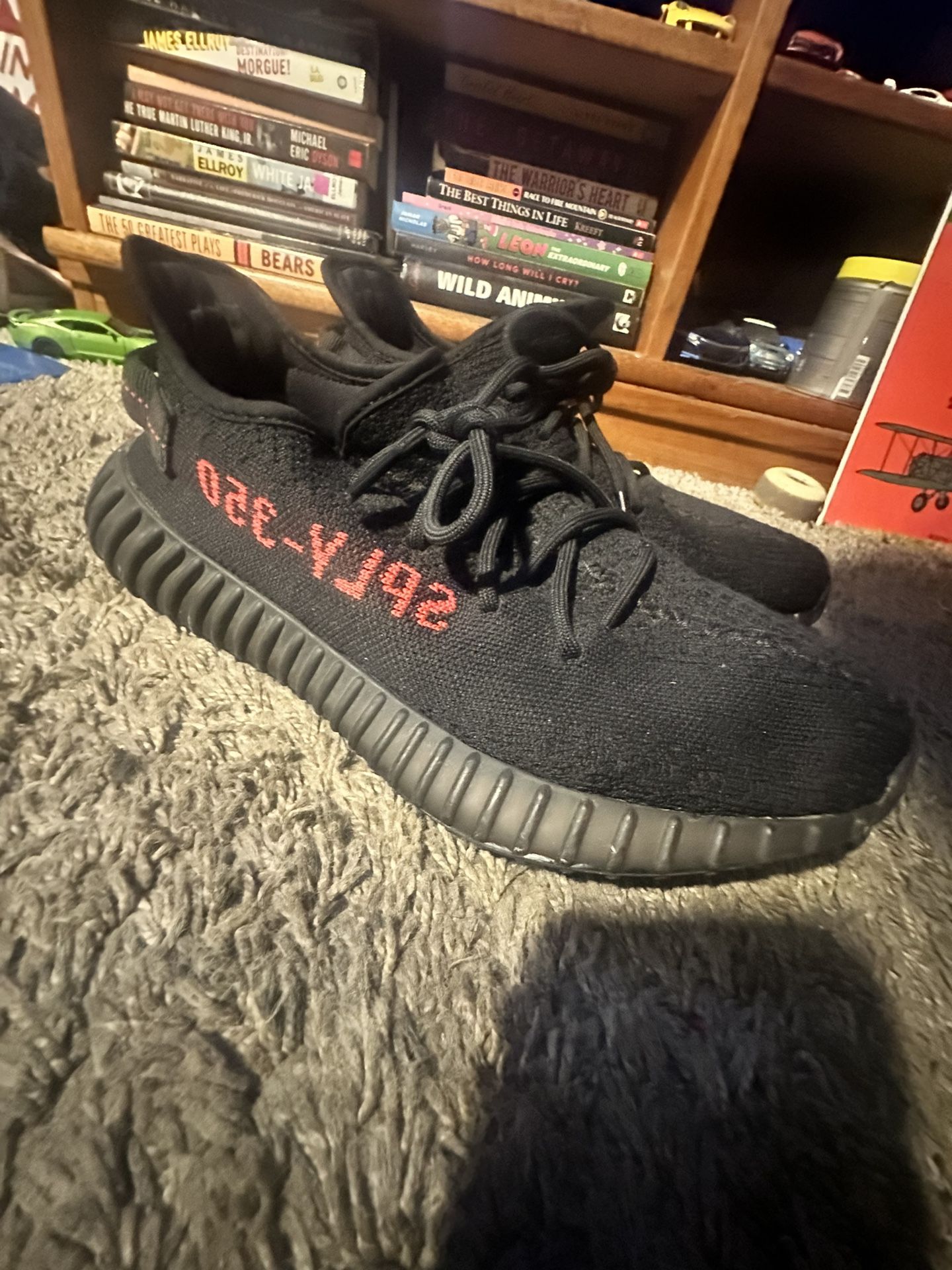 Yeezy Boost 350 V2 Bred