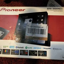 Pioneer Infiniti Car Radio 