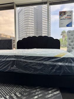 Black King Size Led Bed Frame + King Mattress