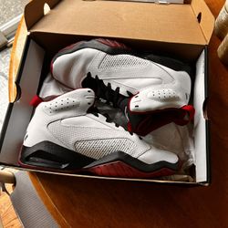 Jordan’s lift Off Size 9