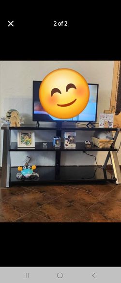Tv stand for up to 70"