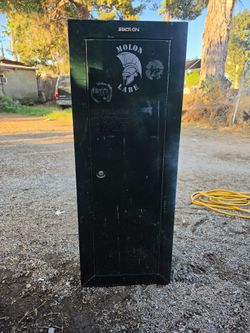 Stack-on gun safe
