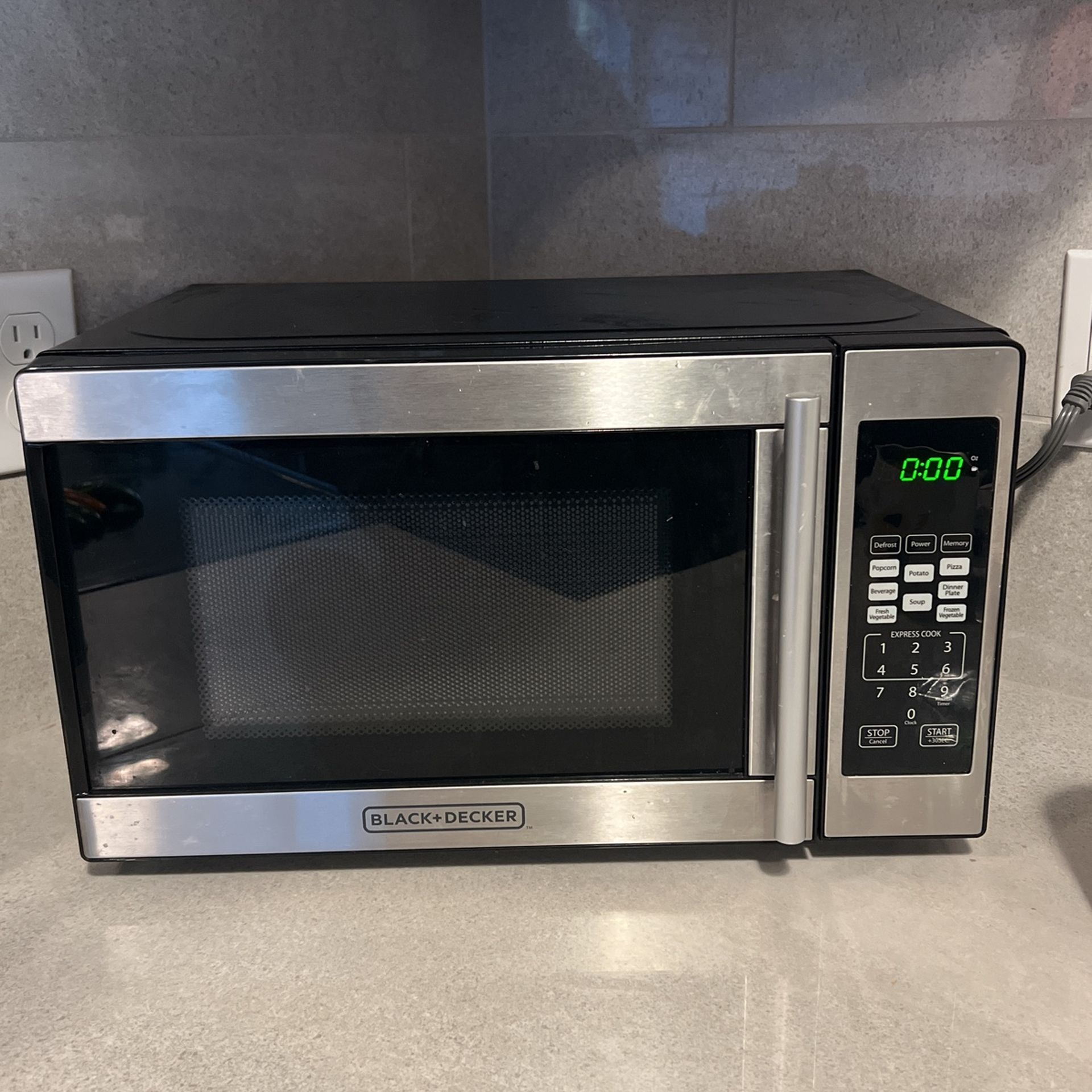 Black + Decker Microwave