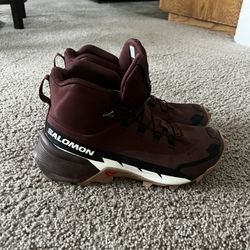 Goretex Salomon Women’s Hiking Shoe 8