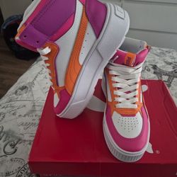Puma  Karmen Rebelle Mid Jr. Size 4