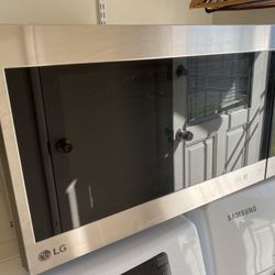 2 cu. ft. NeoChef Microwave with Smart Inverter and EasyClean