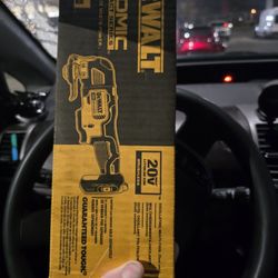 DEWALT ATOMIC 20V MAX Brushless Oscillating Multi-Tool
Model: DCS354B – Tool Only