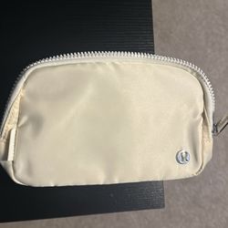 Everywhere Belt Bag - Lululemon BRAND NEW w/ TAGS