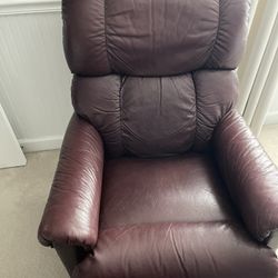 Lazy Boy Recliner/ Burgundy Leather