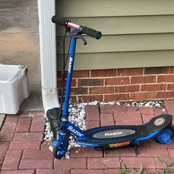 Electric scooter Razor E95 [GREAT CONDITION]