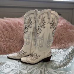 All Sizes- Brand New Rhinestone Embroidered Boots