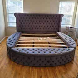 (Discount Code: RSG) Round Shaped Velvet Storage Bed Frame Queen Size Bed/ King Size Bed Frame Color Options ⭐$39 Down Payment with Financing ⭐ 90 Day