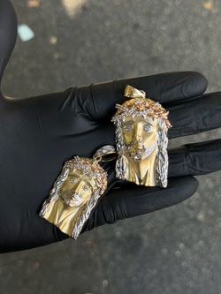 14k gold Jesus pieces
