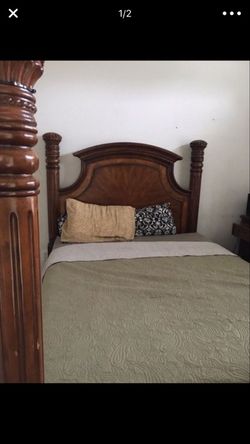 Antique bed set