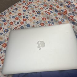 2015 MAC BOOK AIR AND APPLE MOUSE