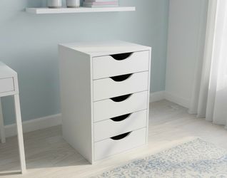 White 5 Drawer Storage Chest Cabinet! Good condition, some bubbling on top.  16x16x24in