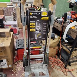 Gorilla
1,000 lbs. Capacity Convertible All Aluminum Hand Truck with Multi-Grip Power Handle, Wide Load Toe Plate Technology
