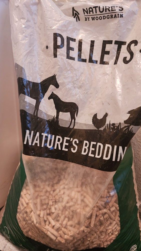 Pine Pellets For Pet And Livestock Bedding
