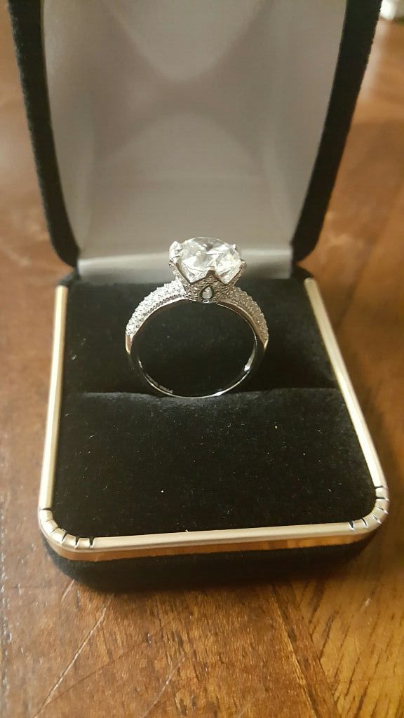 3ct round cute D/VS2 diamond engagement ring size 7.5