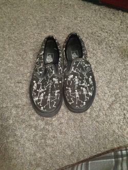 Skeleton Vans