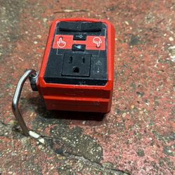 Milwaukee M18 Power Inverter 