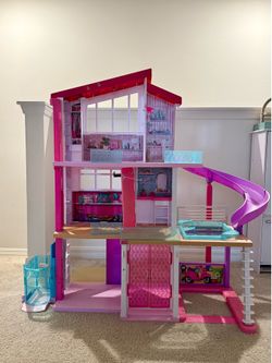 Barbie Dream House