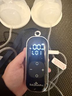 Baby Buddha portable breast pump and 2 sets of cups (wearable and standard)