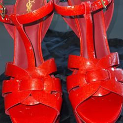 YSL TRIBUTE PLATFORM SANDALS IN RED PATENT LEATHER 