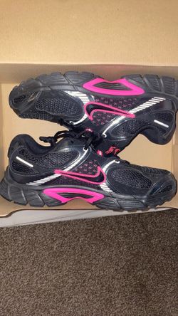 Black and pink Nikes brand new