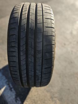 Used 20 inch tire. Perelli 235/35/20