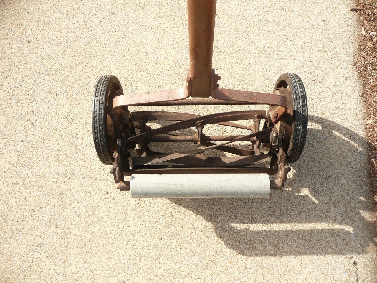 Push Lawn Mower VINTAGE Cool Looking 