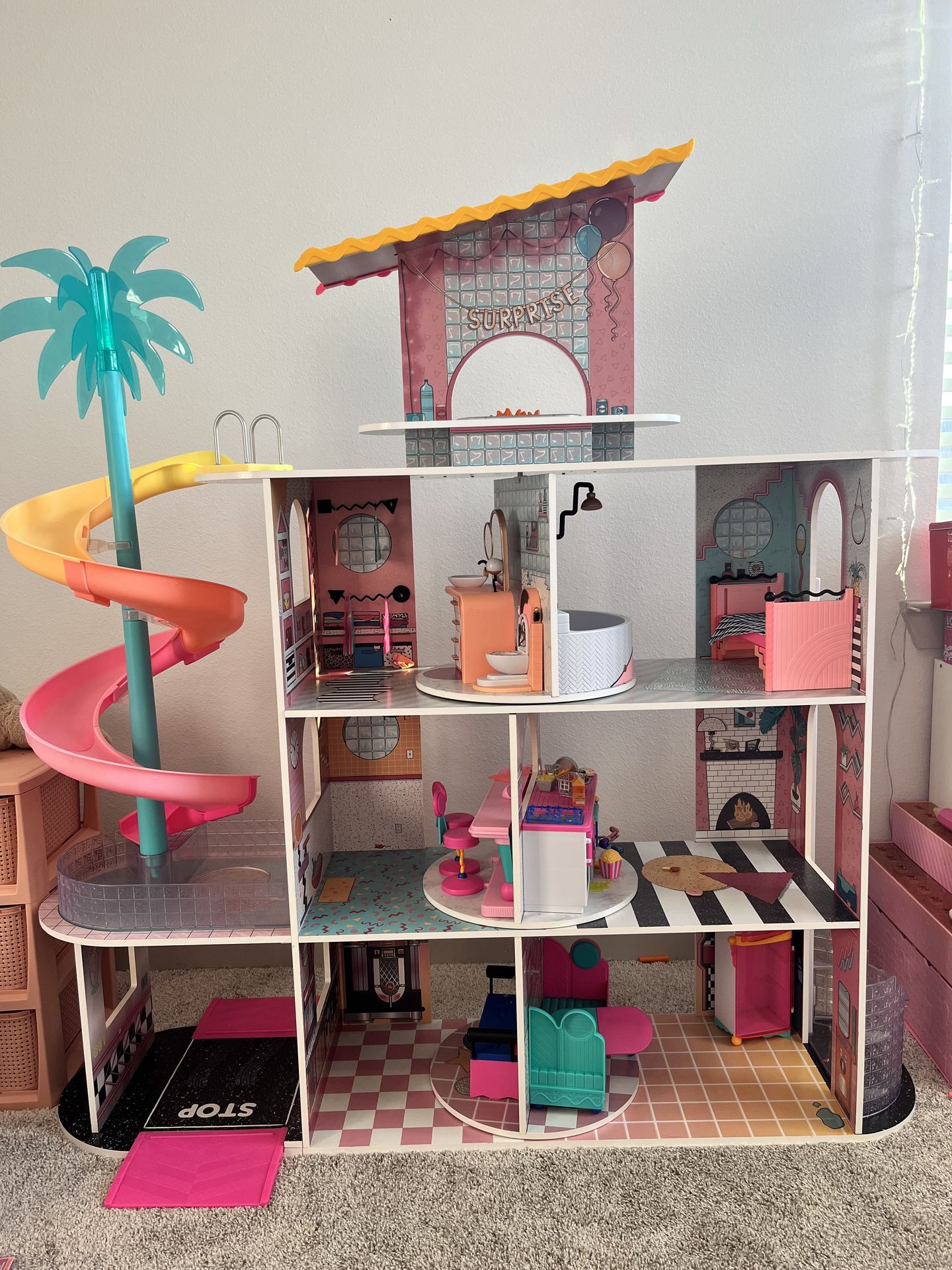 LOL Surprise Doll house