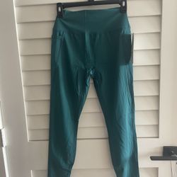 Women's Teal Athletic Leggings with Women's Teal Athletic Leggings with Pockets