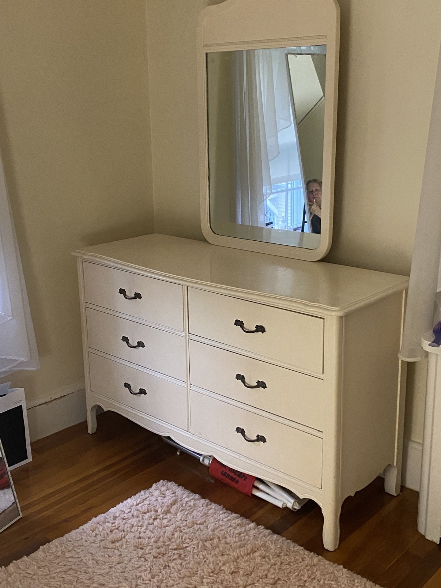 White Bedroom Set