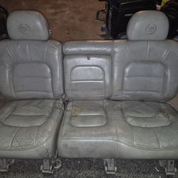 Escalade 2nd Row Seats 