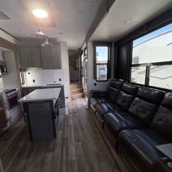 2019 Keystone Fusion 373