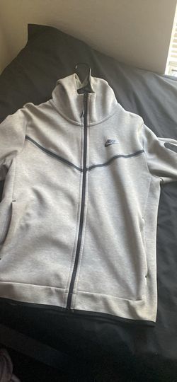 Grey Nike tech fleece