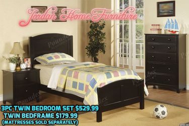 🎱 Twin size black wooden bedframe 💁🏻 available as a set 💫 $53 down and No credit check ✅
