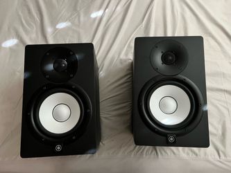 Yamaha HS7 Speakers